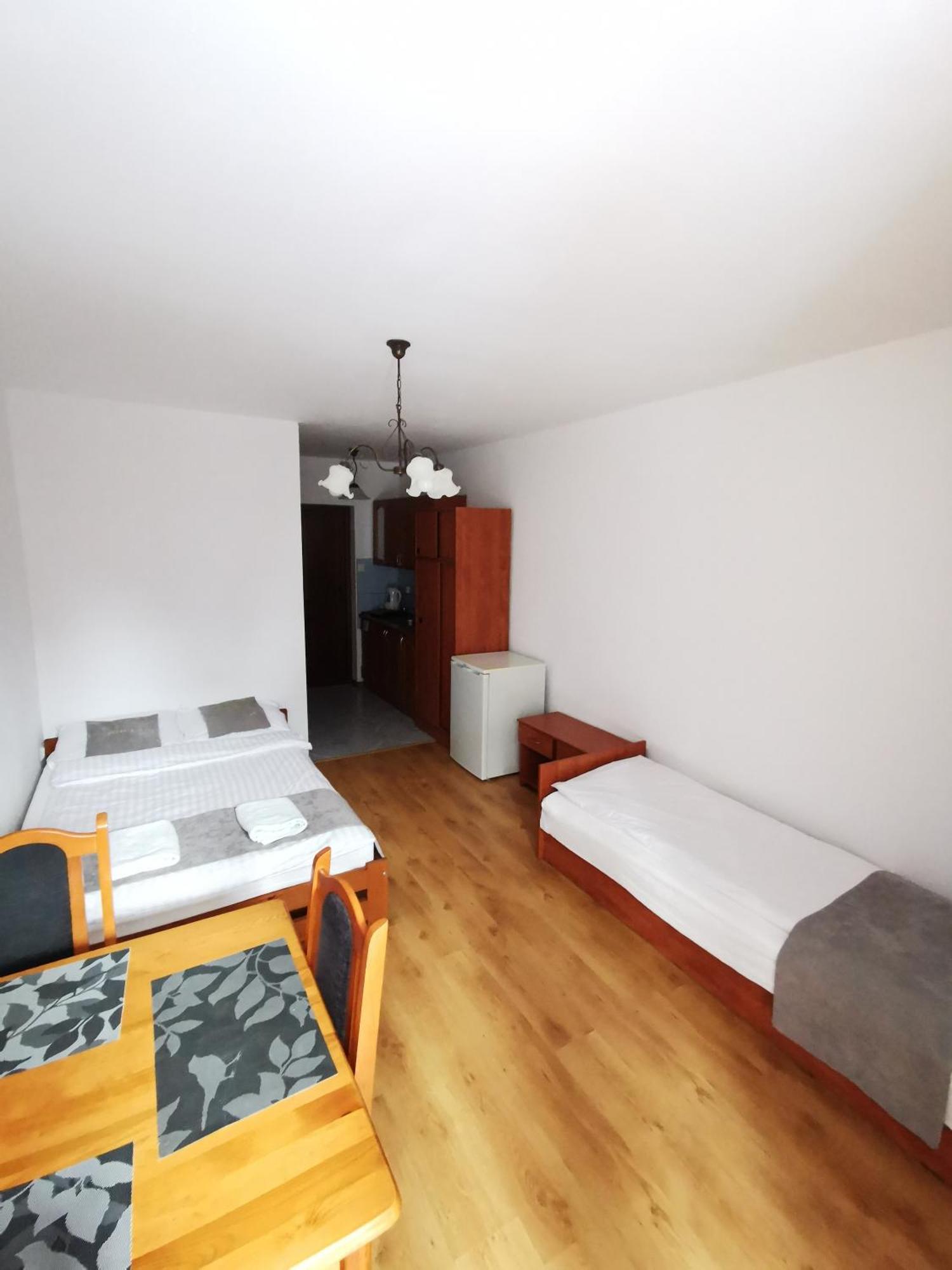 Grodzisko Pokoje Do Wynajecia Krynica Morska Zimmer foto